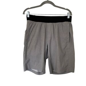 Lululemon Shorts Gray Size Medium